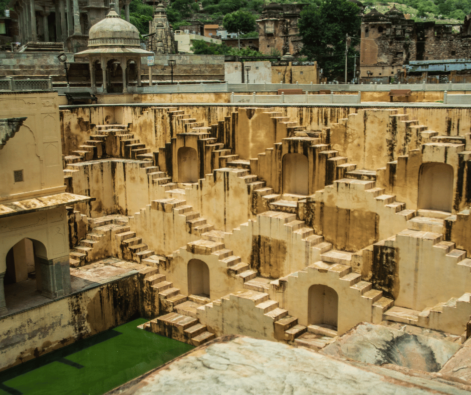 Panna Meena ka Kund